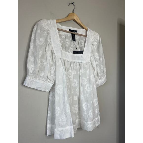 NWT Smythe Floral Embroidered Square Neck Puff Sleeve Top White Size: Medium - Picture 3 of 8